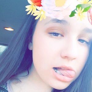 Meet your Posher, Lena